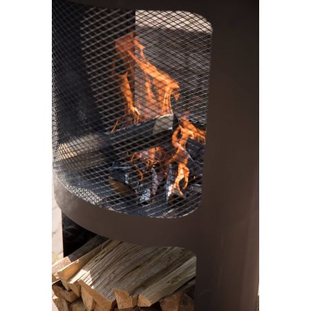 Buffalo Firepit Woodstorage sfeerfoto